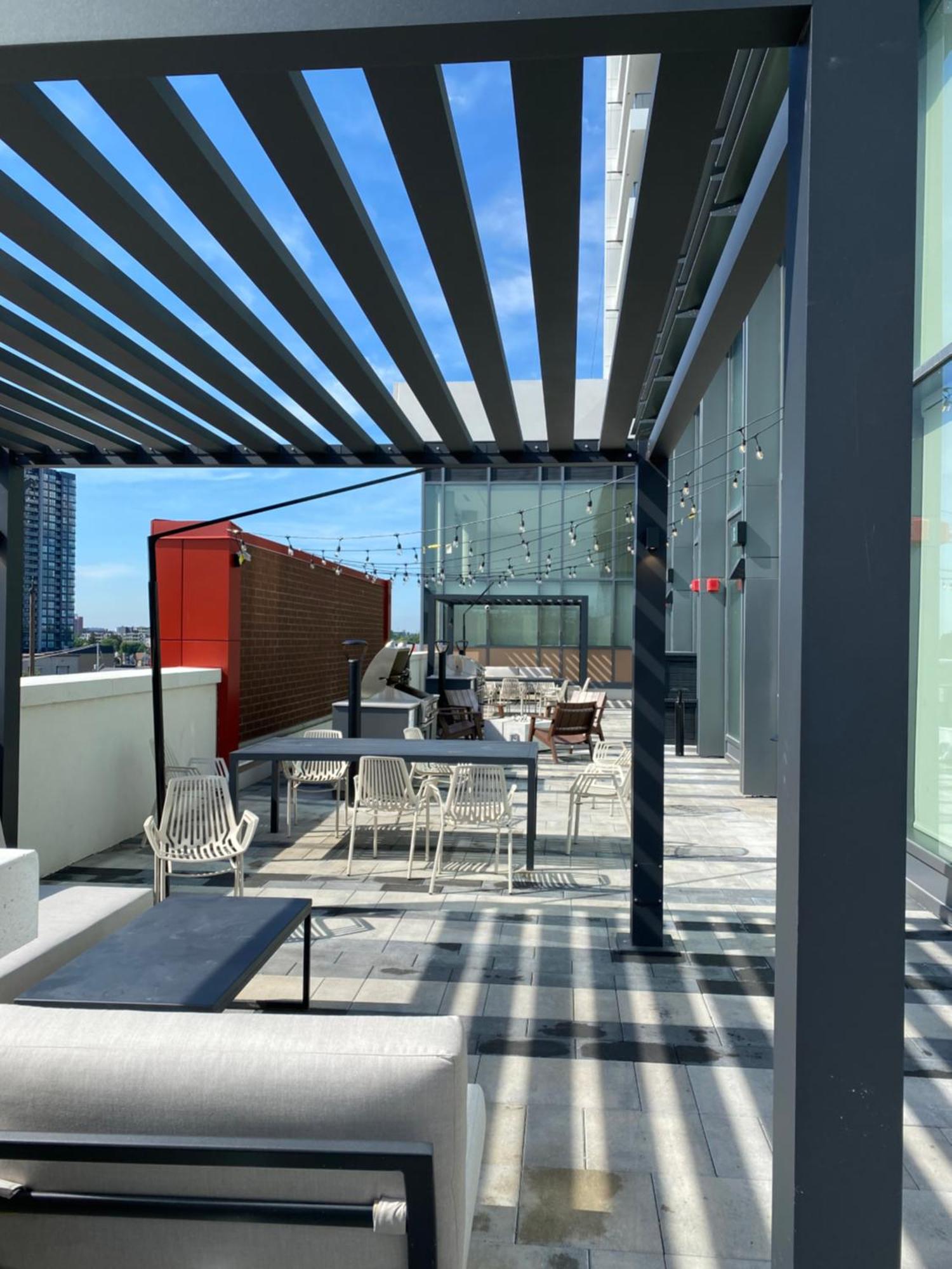 The Union B24 Aparthotel Kitchener Exterior photo
